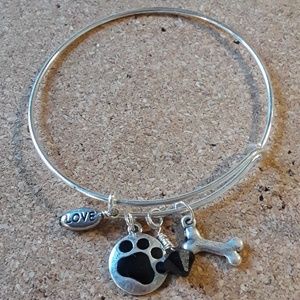 NWT Adjustable Dog lover bangle
